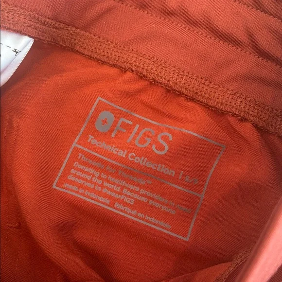 FIGS “auburn” Jogger Pants with Pink Drawstring - Picture 5 of 6